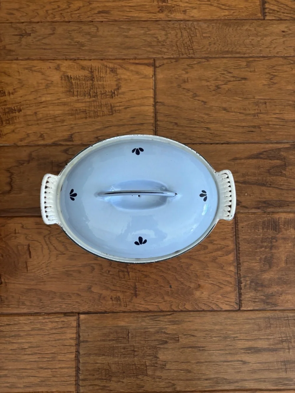 Vintage DRU Holland Enamel Cast Iron Dutch Oven | Blue Tulip Floral